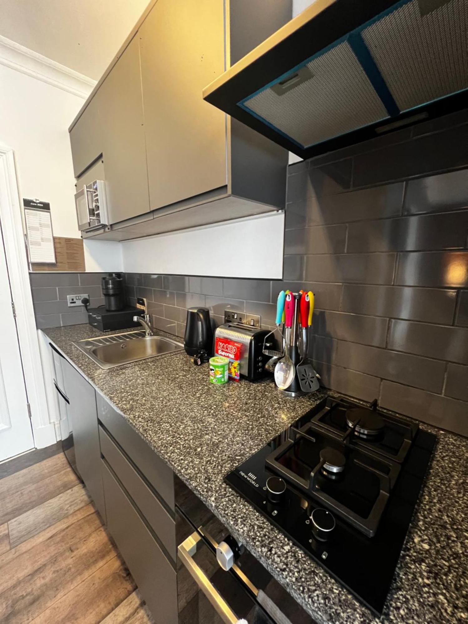 Amani Apartments - Glasgow City Centre Bagian luar foto