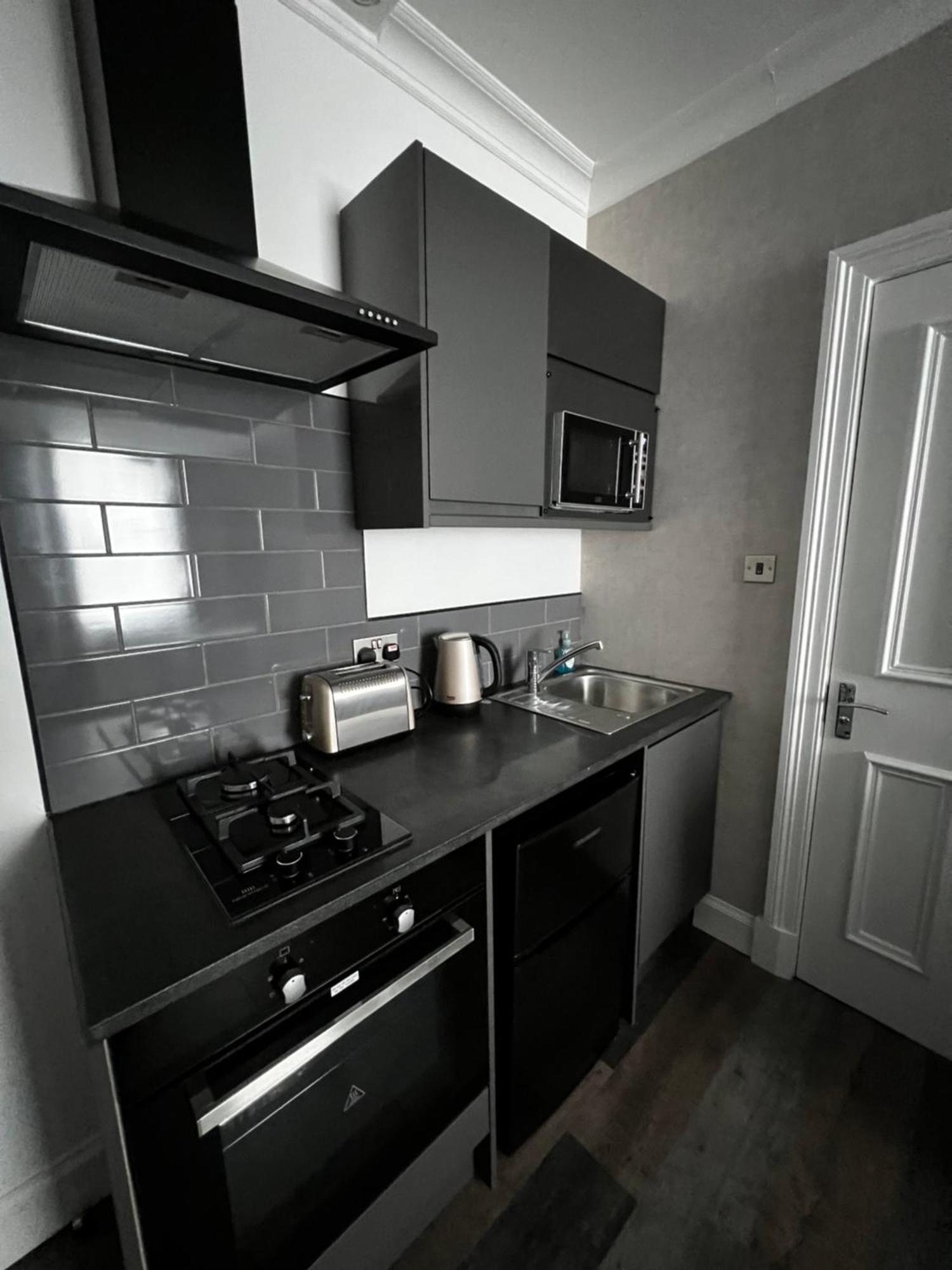 Amani Apartments - Glasgow City Centre Bagian luar foto